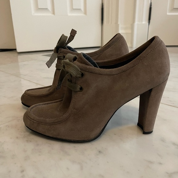 Stuart Weitzman Women's Suede Lace Up Loafer High Heels 3.75" Taupe Size 6.5M - Picture 3 of 5
